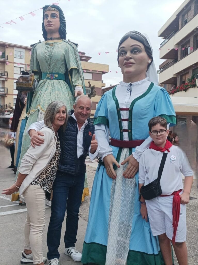1702247953437-767x1024 Concentración txiki feria caballo Marcilla Benito Aguerri 2023